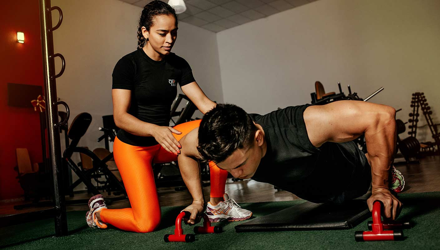 Exercices avec haltères : Programme de musculation tous niveaux